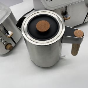 Ensemble <span class=keywords><strong>bouilloire</strong></span> <span class=keywords><strong>et</strong></span> <span class=keywords><strong>grille</strong></span>-<span class=keywords><strong>pain</strong></span> électrique avec manche en bois Fabricant d'appareils ménagers modernes nouveau <span class=keywords><strong>design</strong></span> - Product Image 2