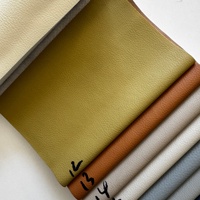 Cuir PU gaufré imperméable très populaire, matière douce au toucher pour la sellerie, les chaussures, le textile de maison, les canapés et les sacs
