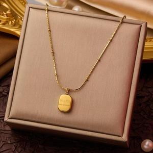 Perhiasan Fashion Kalung Wanita Berlapis Emas 18k Kalung Baja Tahan Karat Grosir - Product Image 4