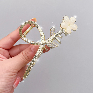 Accesorios para el Cabello con Diseño <span class=keywords><strong>de</strong></span> Ojo <span class=keywords><strong>de</strong></span> Gato y Flor, Elegantes y Personalizados - Pinza Grande <span class=keywords><strong>de</strong></span> Sujeción Fuerte para Coletas Gruesas o Finas, Diseño Único Antideslizante - Product Image 2