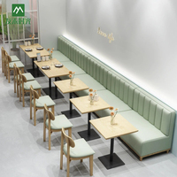 Ensemble de mobilier de restaurant commercial moderne, canapé en cuir PU, table et chaises en bois massif pour café, hôtel, durable