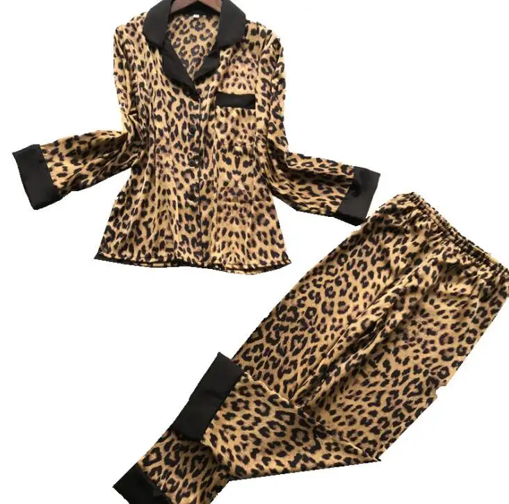 Pijama con estampado de leopardo y satén de seda, producto en oferta, para niñas y mujeres