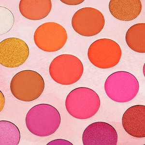 <span class=keywords><strong>Paleta</strong></span> <span class=keywords><strong>de</strong></span> Sombras <span class=keywords><strong>de</strong></span> Ojos <span class=keywords><strong>Huda</strong></span> Makeup Artist <span class=keywords><strong>de</strong></span> 35 <span class=keywords><strong>Colores</strong></span>, Acabado Mate y Perlado, Resistente al Agua, Sin Manchas, con Brillo Fino y Ligero - Product Image 2