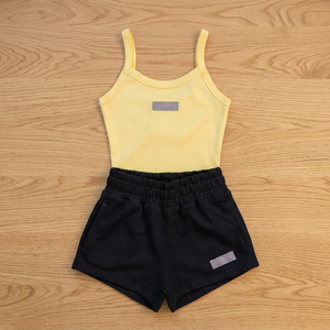 Conjunto de Verano Moderno con Camiseta sin Mangas y Pantalones Cortos Blancos para Mujer, Conjunto Casual a la Moda - Product Image 1