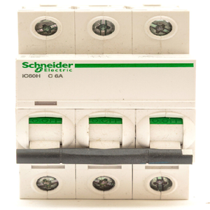 A9F54306 <span class=keywords><strong>C6</strong></span> MCB 6 IC60H TIPO C 6A 10KA TRIPLE <span class=keywords><strong>3</strong></span> FASES - Product Image 1