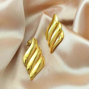 Pendientes de Acero Inoxidable Hipoalergénicos, Resistentes al Agua y al Deslustre, con Baño de Oro de 18K PVD, Personalizados para Mujer, Venta al Por Mayor - Product Image 3