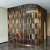 Paravent de séparation en acier inoxydable de Foshan avec panneau en bois pour restaurant, bureau, extérieur, salle à manger et patio