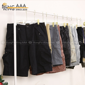 Venta al por mayor de pantalones cortos de carga de los hombres de verano Casual pantalones con múltiples bolsillos con múltiples Baggy Uso al aire libre Ropa usada Pacas - Product Image 3