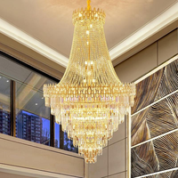 Lustre LED long en fer et cristal doré de luxe, grand modèle, style Mid-Century Modern, pour escalier, pour projets architecturaux hôteliers