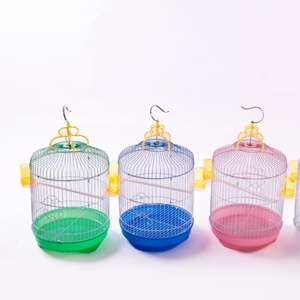 Petite cage pour oiseaux, cage pour perroquets et pigeons, cage en plastique blanche, bleue, jaune, enclos pour animaux de compagnie avec plateau facile à nettoyer pour les oiseaux - Product Image 6