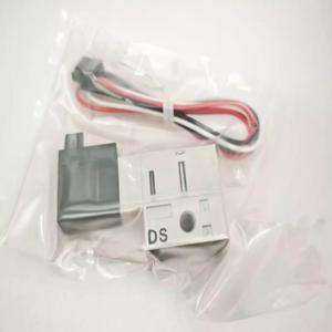 วาล์วโซลินอยด์สี่ทาง Original-SMC 10-VQD1251W-5L-M5-X16 - Product Image 2