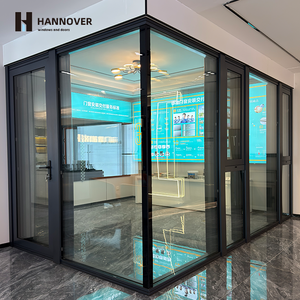 Алюминиевое угловое окно без опорных стоек с защитным ограждением от пола до потолка, на заказ для коммерческих проектов - Product Image 1