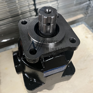 Pompe hydraulique haute pression pour camions-bennes P7-63 avec arbre cannelé, pompe à piston hydraulique - Product Image 1