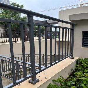 Barandilla de Balcón Moderna de Tubo Galvanizado con Recubrimiento en Polvo, Panel Decorativo Cortado con Láser, Sistema de Pasamanos para Escaleras Exteriores con Anticorrosión - Product Image 3