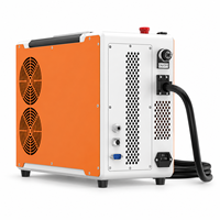 Machine de nettoyage au laser pulsé portable 300W à prix d'usine pour l'élimination de la rouille et le décapage de la peinture