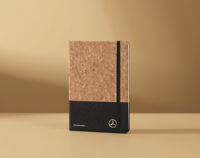 Ensemble cadeau de luxe pour cadres avec logo personnalisé : carnet en liège écologique, stylo, mug isotherme et foulard en soie