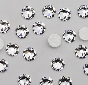 100 Piezas de Gemas Dentales de Cristal, Piedras de Diamante para Decoración Dental DIY - Product Image 4