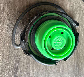 ฝาถังแก๊สของแท้พร้อมสายรัด4F0201550J เหมาะกับรถออดี้ A4 A5 A6 S4 S5 Q6 RS5 allroad 2005-2011และ boxiti wipe - Product Image 2