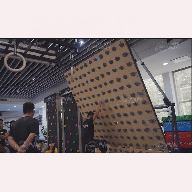 Factory Direct Selling Mobile Adult Rock Auto Climbing Wall Climbing Treadwall