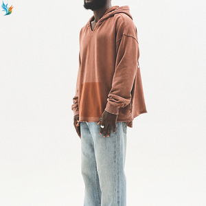 <span class=keywords><strong>Sudadera</strong></span> Oversize para Hombre con Efecto Desgastado Marrón Óxido, Lavado Mineral y Cuello en V con Borde Crudo - Product Image 4
