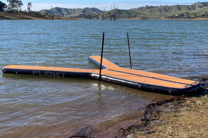 Ponton flottant gonflable personnalisable de 8 m pour le stationnement de yachts et de bateaux - Product Image 2