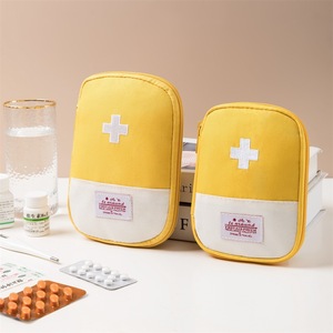 Bolsa Médica Portátil <span class=keywords><strong>de</strong></span> Viaje, Bolsa <span class=keywords><strong>de</strong></span> Almacenamiento <span class=keywords><strong>de</strong></span> Medicamentos, Botiquín <span class=keywords><strong>de</strong></span> Primeros Auxilios Pequeño para Campismo y Senderismo al Aire Libre - Product Image 3