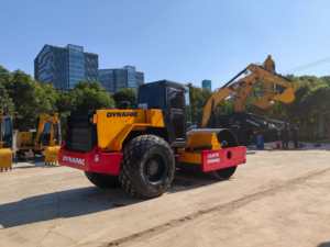 Rodillo Compactador Usado Dynapac CA301D de Un Solo Tambor en Stock - Product Image 6