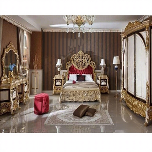 Cama y Muebles de Dormitorio de Estilo Barroco Italiano, Muebles de Dormitorio Rojos y Dorados de Lujo, Cama Clásica Roja y Dorada Tallada a Mano, Reino Unido - Product Image 1