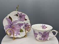 Élégant style britannique vintage à motif floral avec un ensemble de tasses à café et soucoupes en céramique dorée de luxe