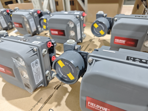 Positionneur de vanne numérique Emerson Fisher FIELDVUE DVC6200 SIS, contrôleur de vanne à boisseau sphérique intégré, électrovanne ASCO haute température - Product Image 3