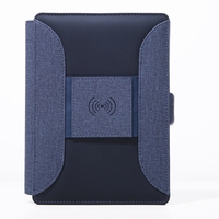 Logotipo personalizado A5 8000mAh PU cuero Notebook Power Bank 10W Estación de Energía de salida con función de soporte de carga