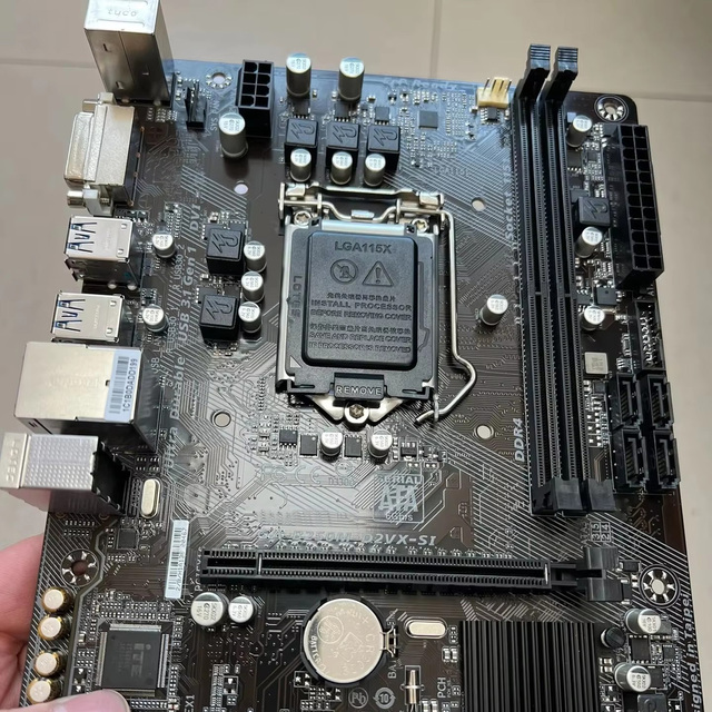 95% New GA-B250M D2VX SI Gaming Motherboard LGA 1151 6/7 Generation RAM 32G DDR4 MATX PC Computer Motherboard