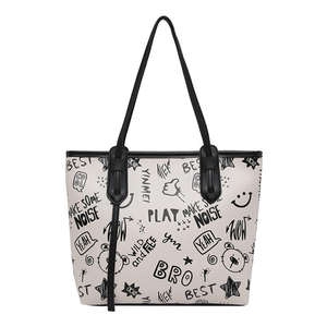 Nouveau sac à main pour femme de grande capacité avec un imprimé de dessin animé mignon, sac à main sous le bras et sac fourre-tout doux - Product Image 3