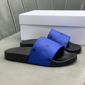 Nouvelles sandales d'été décontractées de plage, légères, imperméables, bleues, à motif monogramme, semelle noire, style pieds nus, qualité supérieure - Product Image 1