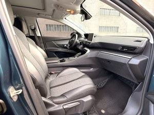 Voiture d'<span class=keywords><strong>occasion</strong></span> <span class=keywords><strong>Peugeot</strong></span> <span class=keywords><strong>5008</strong></span> MY2017, 1.8THP 380THP Édition Elite, 7 places, transmission automatique, voitures d'<span class=keywords><strong>occasion</strong></span> pour le commerce avec la Chine - Product Image 5
