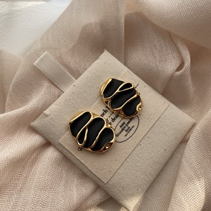<span class=keywords><strong>Pendientes</strong></span> de joyería de acero inoxidable moda Vintage sin desvanecer 18K chapado en oro titanio acero antialérgico Irregular pendiente ovalado - Product Image 4