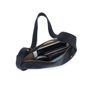 <span class=keywords><strong>Sac</strong></span> à bandoulière en <span class=keywords><strong>cuir</strong></span> PU noir à la mode de luxe mignon mini <span class=keywords><strong>banane</strong></span> forme de marque privée pour les femmes - Product Image 3