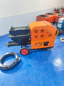 Máquina de Inyección de Mortero de Alta Presión, Máquina de Enlucido Automática Portátil, Solución Eficiente para Trabajos de Revestimiento a Gran Escala - Product Image 2