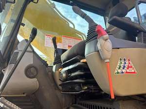 Excavatrice lourde Komatsu PC460 d'occasion avec système hydraulique efficace et forte force de creusement - Product Image 6