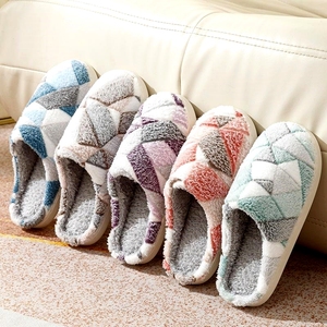 2023 nuevo algodón para zapatillas hombres mujeres Otoño/Invierno uso doméstico interior antideslizante Diseño De Luna antiestático punta cerrada - Product Image 3