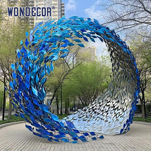 Scultura moderna grande in acciaio inossidabile per scuola di pesce all'aperto - Product Image 4