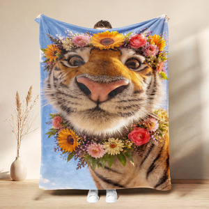 Manta de Franela con Estampado de Tigre y Flores, Manta para Siesta, Cálida, Súper Suave para Dormitorio o Sala de Estar, Diseño Personalizado - Product Image 1
