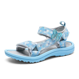 Sandales d'été décontractées pour filles, personnalisées, en gros, à carreaux roses, avec velcro, décor papillon, semelle souple antidérapante, pour la plage - Product Image 6