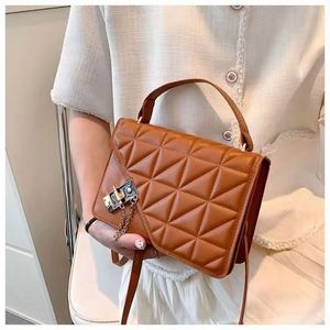 Sac à bandoulière en cuir PU pour femme I-0253 avec chaînes, pour l'été/l'hiver - Product Image 2