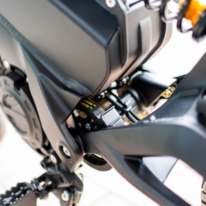 Talaria X3 Màu Đen Xe Máy Điện 60V 5000W Xe Đạp Với Lần Lượt Tín Hiệu Hợp Kim Nhôm Cho Người Lớn - Product Image 3