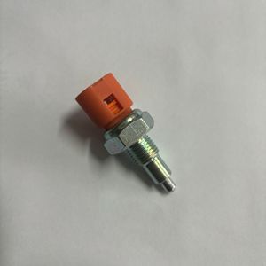 สวิตช์ไฟถอยหลังเรโนลต์ 7700422630 อะไหล่ทดแทนรถยนต์ ขนาดมาตรฐาน - Product Image 4