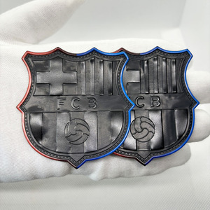 Parches holográficos 3D suaves termoadhesivos con logotipo personalizado OEM, etiquetas <span class=keywords><strong>de</strong></span> <span class=keywords><strong>ropa</strong></span> <span class=keywords><strong>de</strong></span> marca a la moda para sombreros y insignias <span class=keywords><strong>de</strong></span> TPU <span class=keywords><strong>de</strong></span> material <span class=keywords><strong>de</strong></span> goma - Product Image 1