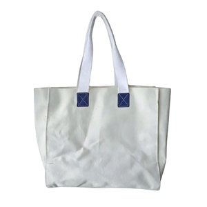Bolsa de Lona Personalizada con Detalles en Cuero, Logotipo Promocional, Asa de Cinta de Polipropileno, Tamaño Mediano - Regalos Corporativos Publicitarios, Marketing al por Mayor - Product Image 1