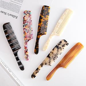 Peigne à cheveux à dents larges Lager de marque privée pour femmes Kit de brosse à barbe sèche et humide en cellulose avec long manche - Product Image 6