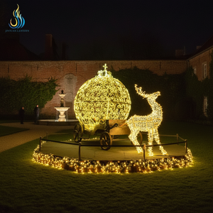 Décorations lumineuses de Noël personnalisées sur le thème des familles de rennes, résistantes à l'eau, pour parcs urbains et festivals - Product Image 4
